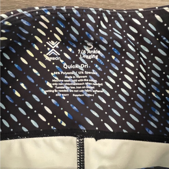 Xersion High Rise Quick Dry 7/8 Ankle - Picture 2 of 6